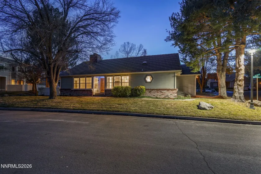 7293 Blue Falls, Reno, Nevada 89511, 3 Bedrooms Bedrooms, ,2 BathroomsBathrooms,Residential,Residential,Blue Falls,260002388