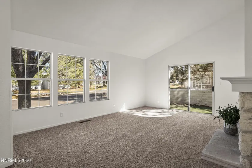 7293 Blue Falls, Reno, Nevada 89511, 3 Bedrooms Bedrooms, ,2 BathroomsBathrooms,Residential,Residential,Blue Falls,260002388