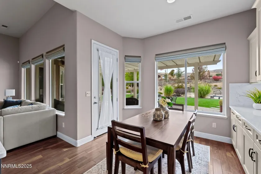 7424 Desert Plains, Sparks, Nevada 89436, 5 Bedrooms Bedrooms, ,3 BathroomsBathrooms,Residential,Residential,Desert Plains,260002387