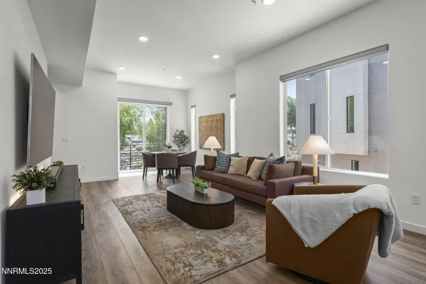 2618 Owl Rock, Reno, Nevada 89503, 2 Bedrooms Bedrooms, ,4 BathroomsBathrooms,Residential,Residential,Owl Rock,250053214