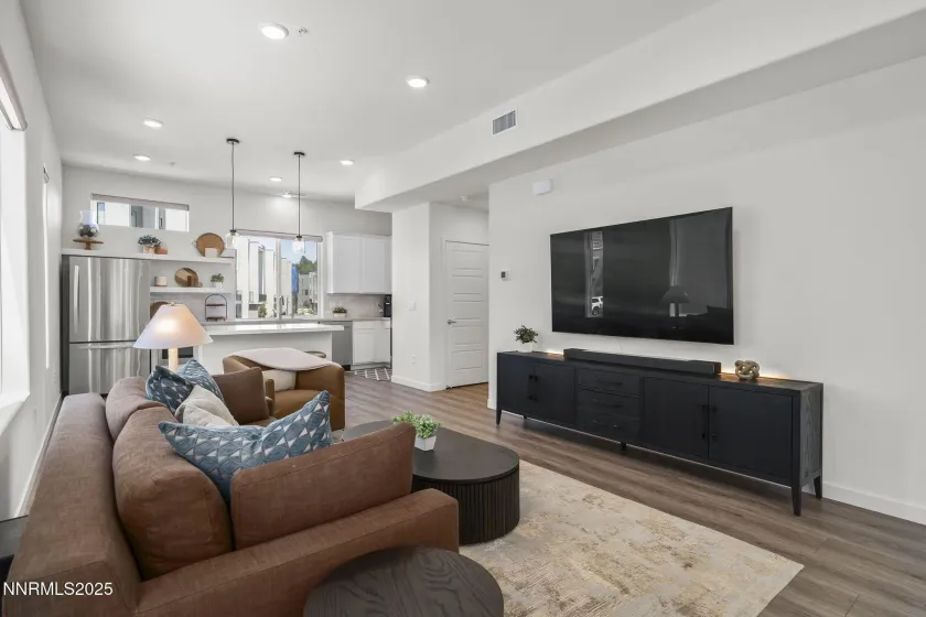 2618 Owl Rock, Reno, Nevada 89503, 2 Bedrooms Bedrooms, ,4 BathroomsBathrooms,Residential,Residential,Owl Rock,250053214