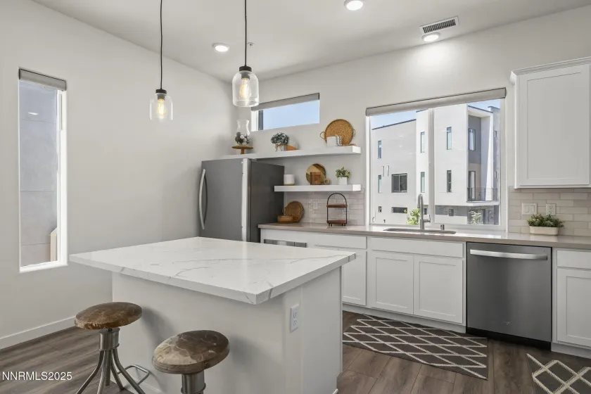 2618 Owl Rock, Reno, Nevada 89503, 2 Bedrooms Bedrooms, ,4 BathroomsBathrooms,Residential,Residential,Owl Rock,250053214