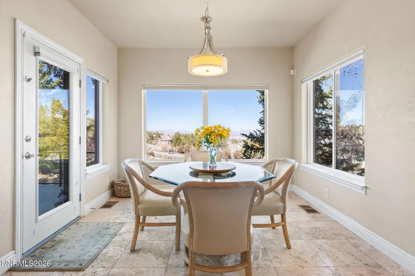 10129 Indian Ridge, Reno, Nevada 89511, 5 Bedrooms Bedrooms, ,4 BathroomsBathrooms,Residential,Residential,Indian Ridge,260002389