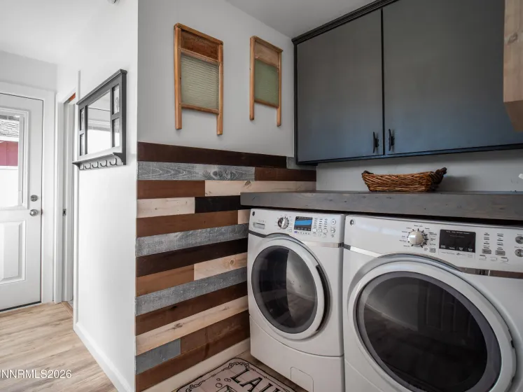 1324 Downs, Minden, Nevada 89423, 4 Bedrooms Bedrooms, ,3 BathroomsBathrooms,Residential,Residential,Downs,260002393