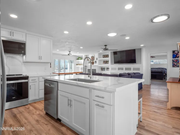 1324 Downs, Minden, Nevada 89423, 4 Bedrooms Bedrooms, ,3 BathroomsBathrooms,Residential,Residential,Downs,260002393