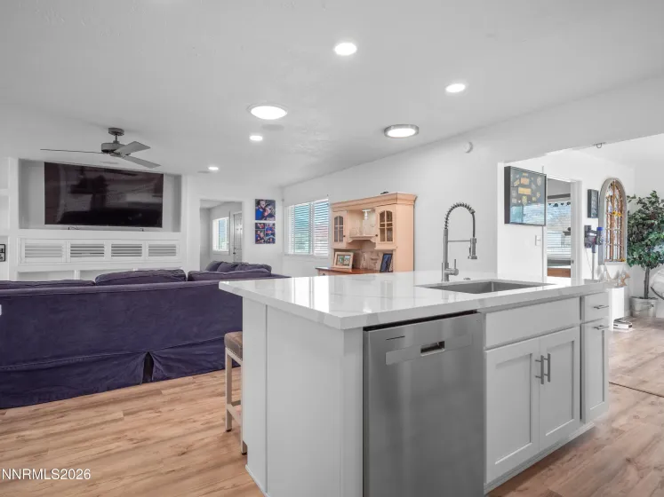 1324 Downs, Minden, Nevada 89423, 4 Bedrooms Bedrooms, ,3 BathroomsBathrooms,Residential,Residential,Downs,260002393