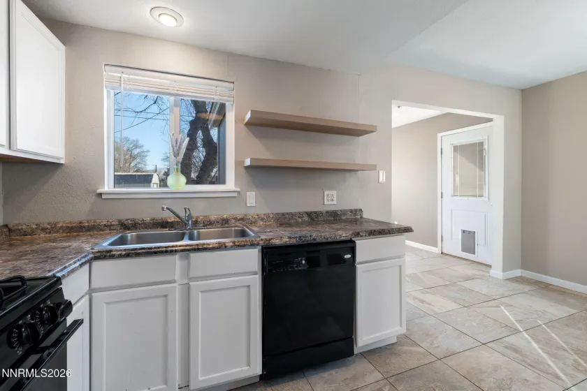 1108 1st, Sparks, Nevada 89431, 2 Bedrooms Bedrooms, ,1 BathroomBathrooms,Residential,Residential,1st,260002394