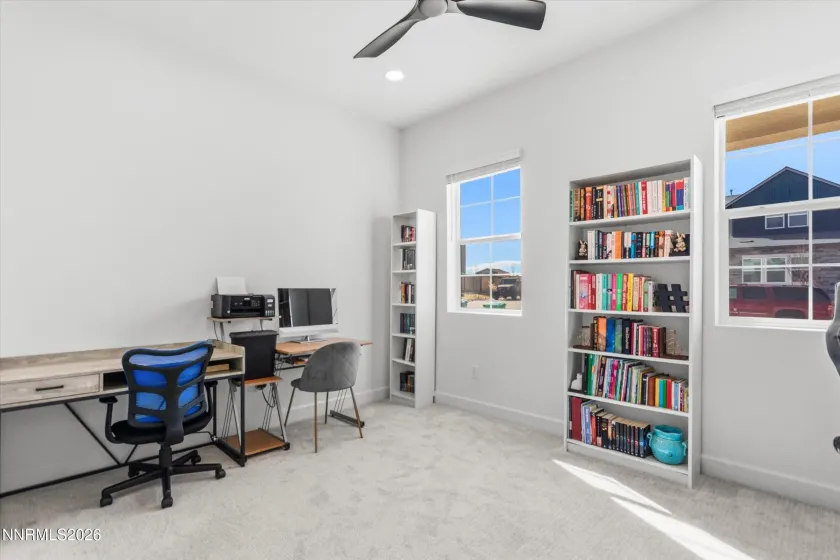 Private main-level retreat