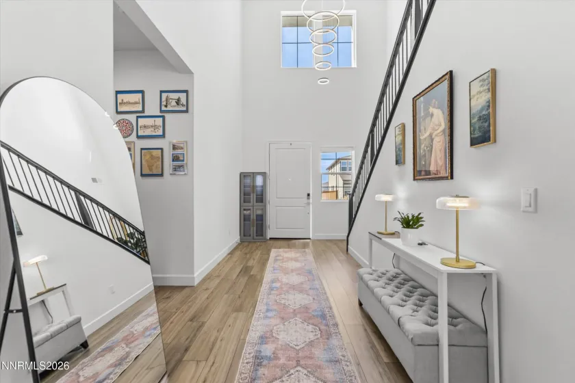 Double-height ceiling