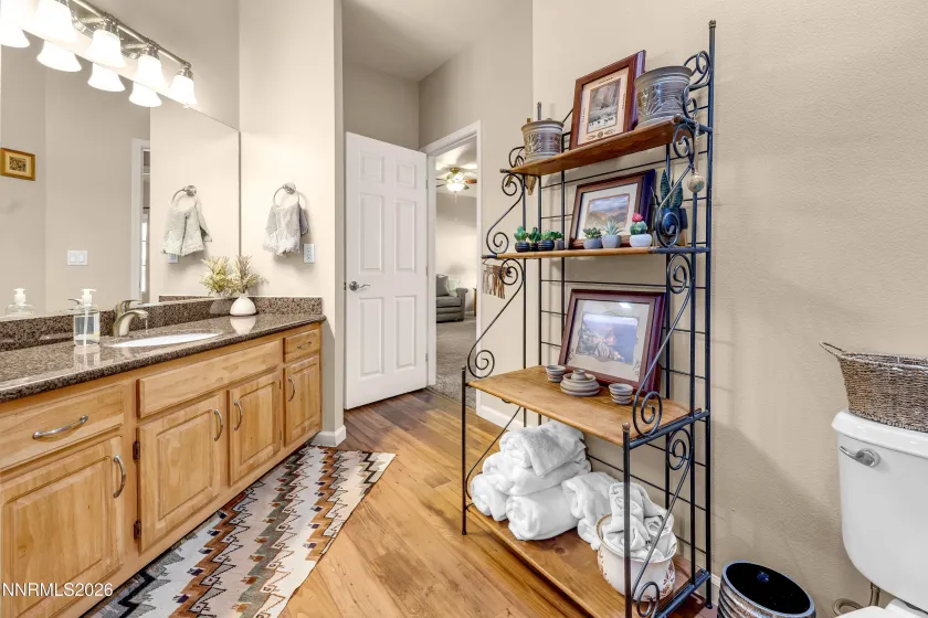 900 Meadows, Reno, Nevada 89521, 2 Bedrooms Bedrooms, ,2 BathroomsBathrooms,Residential,Residential,Meadows,260002399