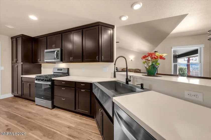 15355 Elkhorn, Reno, Nevada 89506, 4 Bedrooms Bedrooms, ,2 BathroomsBathrooms,Residential,Residential,Elkhorn,260002401