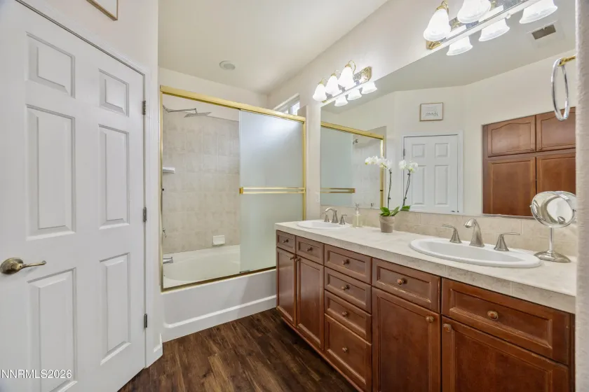 10380 Rosemount, Reno, Nevada 89521, 3 Bedrooms Bedrooms, ,2 BathroomsBathrooms,Residential,Residential,Rosemount,260002405