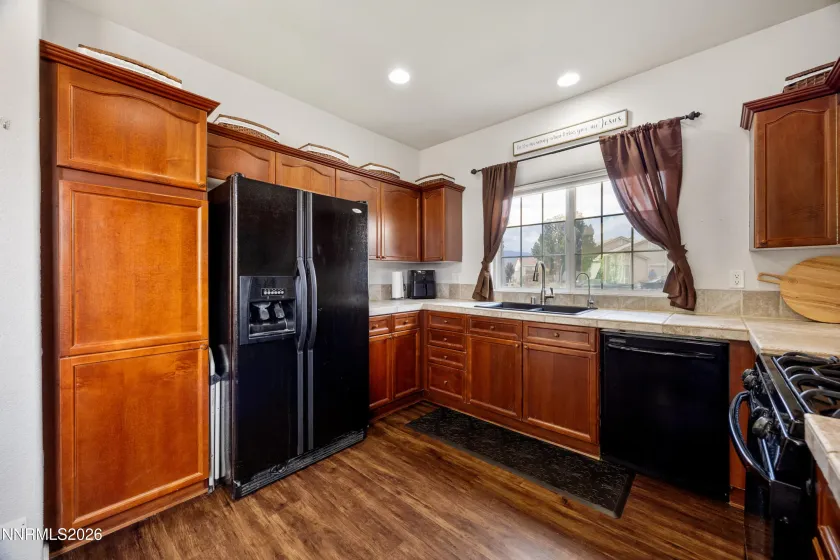 10380 Rosemount, Reno, Nevada 89521, 3 Bedrooms Bedrooms, ,2 BathroomsBathrooms,Residential,Residential,Rosemount,260002405