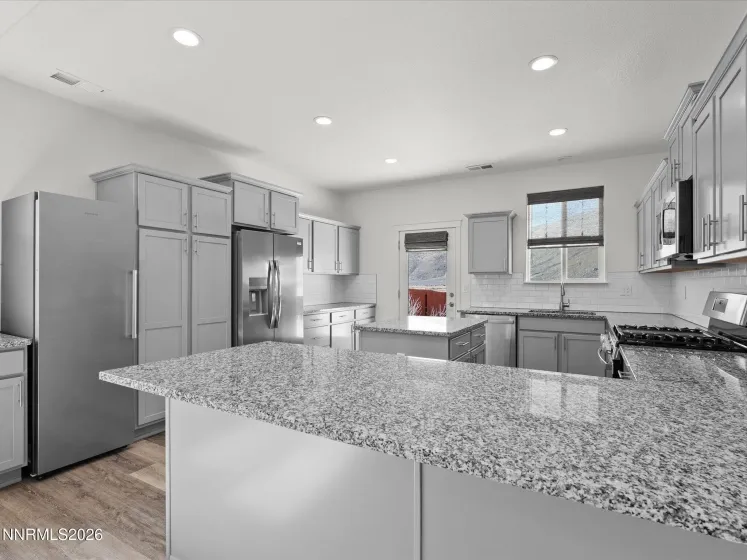 1125 Church Peak, Reno, Nevada 89508, 3 Bedrooms Bedrooms, ,2 BathroomsBathrooms,Residential,Residential,Church Peak,260002406