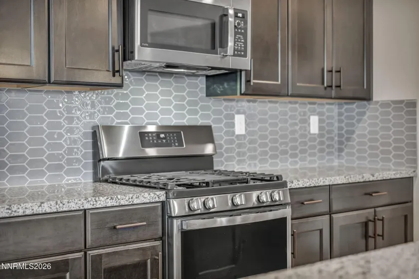 1038 Garden Pond, Spanish Springs, Nevada 89441, 4 Bedrooms Bedrooms, ,2 BathroomsBathrooms,Residential,Residential,Garden Pond,260002408