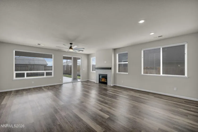 1038 Garden Pond, Spanish Springs, Nevada 89441, 4 Bedrooms Bedrooms, ,2 BathroomsBathrooms,Residential,Residential,Garden Pond,260002408