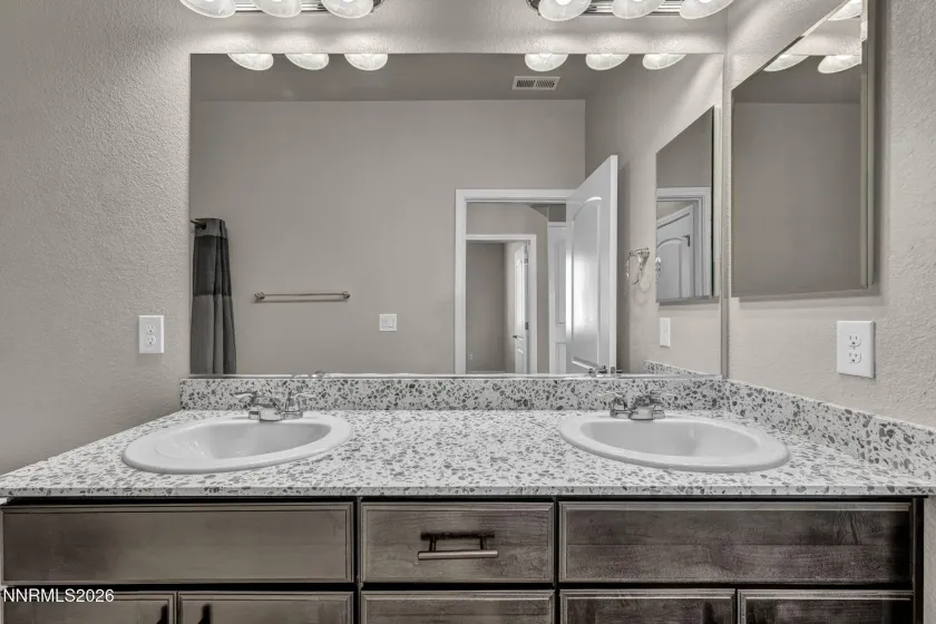 1038 Garden Pond, Spanish Springs, Nevada 89441, 4 Bedrooms Bedrooms, ,2 BathroomsBathrooms,Residential,Residential,Garden Pond,260002408