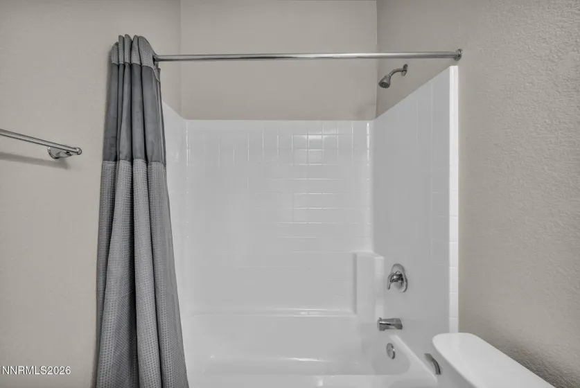 1038 Garden Pond, Spanish Springs, Nevada 89441, 4 Bedrooms Bedrooms, ,2 BathroomsBathrooms,Residential,Residential,Garden Pond,260002408