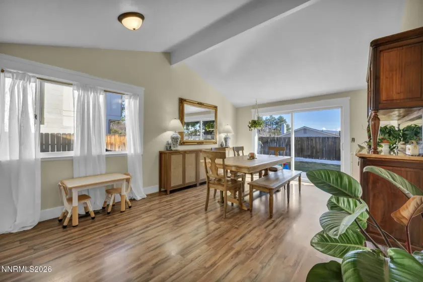 3214 Valley Forge, Sparks, Nevada 89431, 3 Bedrooms Bedrooms, ,2 BathroomsBathrooms,Residential,Residential,Valley Forge,260002409