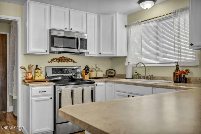 3214 Valley Forge, Sparks, Nevada 89431, 3 Bedrooms Bedrooms, ,2 BathroomsBathrooms,Residential,Residential,Valley Forge,260002409