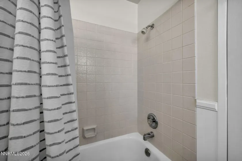 3214 Valley Forge, Sparks, Nevada 89431, 3 Bedrooms Bedrooms, ,2 BathroomsBathrooms,Residential,Residential,Valley Forge,260002409