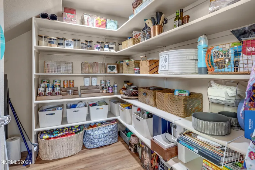 9535 Stony Hill, Reno, Nevada 89521, 5 Bedrooms Bedrooms, ,4 BathroomsBathrooms,Residential,Residential,Stony Hill,260002412