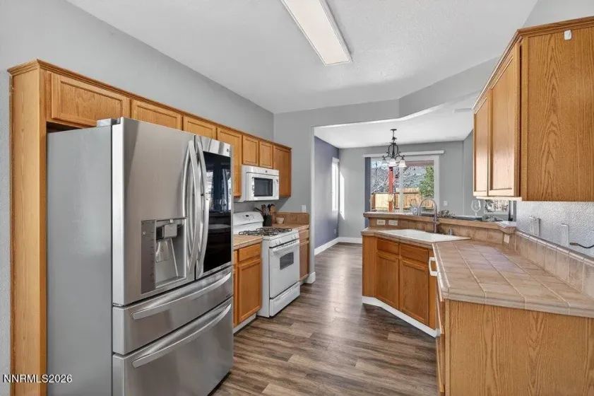 2433 Crestone, Reno, Nevada 89523, 4 Bedrooms Bedrooms, ,3 BathroomsBathrooms,Residential,Residential,Crestone,260002415