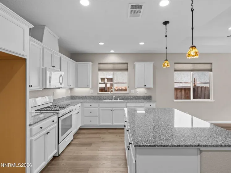 6572 Angels Orchard, Sparks, Nevada 89436, 4 Bedrooms Bedrooms, ,2 BathroomsBathrooms,Residential,Residential,Angels Orchard,260002419