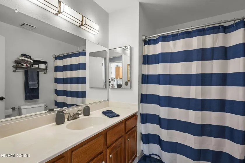 2227 Valencia, Sparks, Nevada 89434, 3 Bedrooms Bedrooms, ,2 BathroomsBathrooms,Residential,Residential,Valencia,260002424