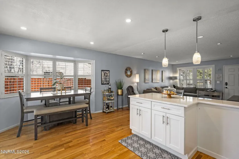 2227 Valencia, Sparks, Nevada 89434, 3 Bedrooms Bedrooms, ,2 BathroomsBathrooms,Residential,Residential,Valencia,260002424