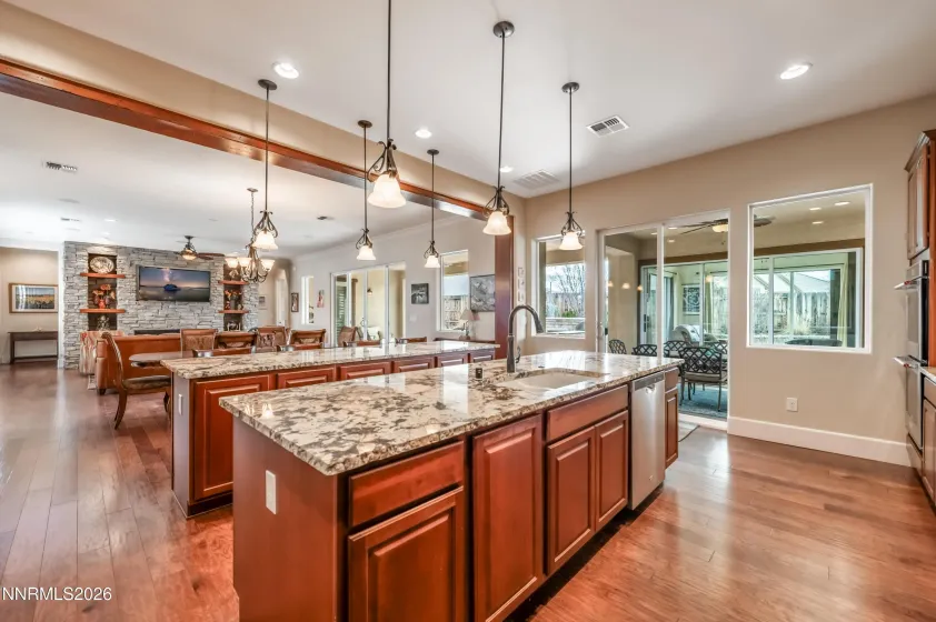 2170 Arpagos, Reno, Nevada 89521, 2 Bedrooms Bedrooms, ,3 BathroomsBathrooms,Residential,Residential,Arpagos,260002425