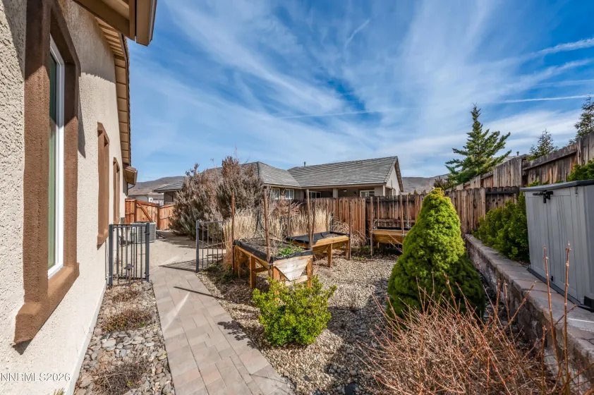 2170 Arpagos, Reno, Nevada 89521, 2 Bedrooms Bedrooms, ,3 BathroomsBathrooms,Residential,Residential,Arpagos,260002425