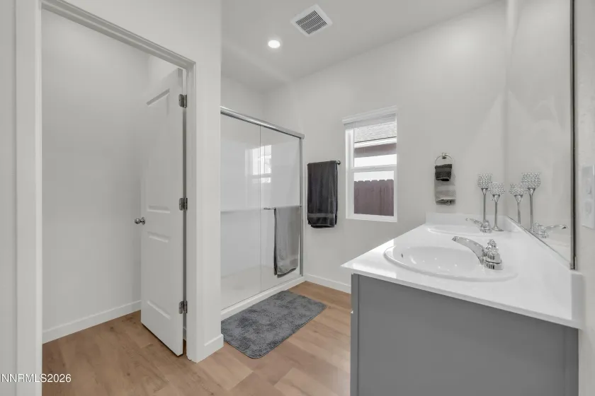 7558 Grassy Plains, Reno, Nevada 89506, 4 Bedrooms Bedrooms, ,2 BathroomsBathrooms,Residential,Residential,Grassy Plains,260002426