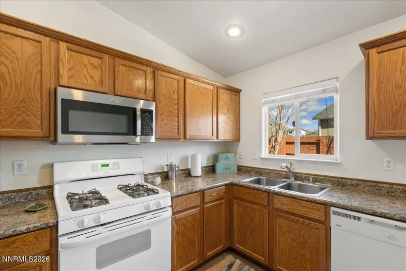 17745 Honey Locust, Reno, Nevada 89508, 3 Bedrooms Bedrooms, ,2 BathroomsBathrooms,Residential,Residential,Honey Locust,260002427