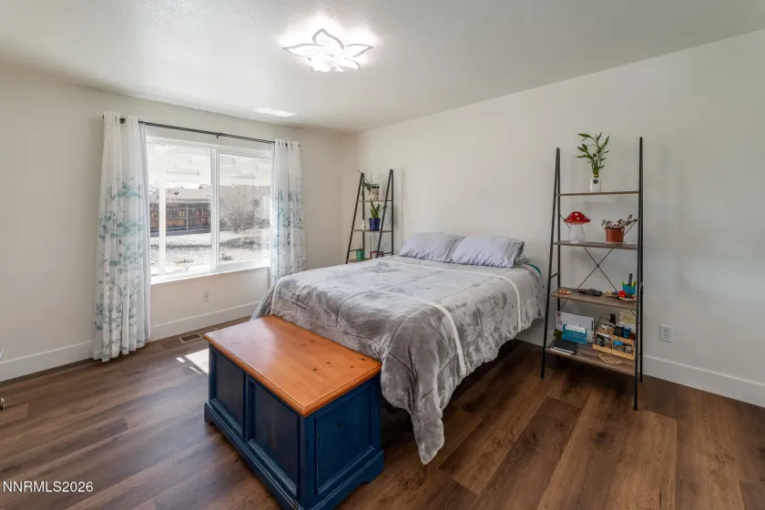 1430 Talon, Sparks, Nevada 89441, 3 Bedrooms Bedrooms, ,3 BathroomsBathrooms,Residential,Residential,Talon,260002446