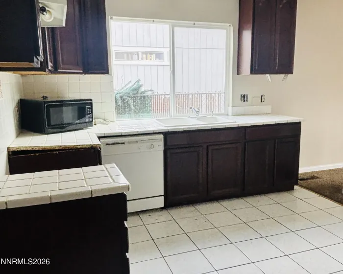 889 Glen Molly, Sparks, Nevada 89434, 4 Bedrooms Bedrooms, ,2 BathroomsBathrooms,Residential,Residential,Glen Molly,260001610