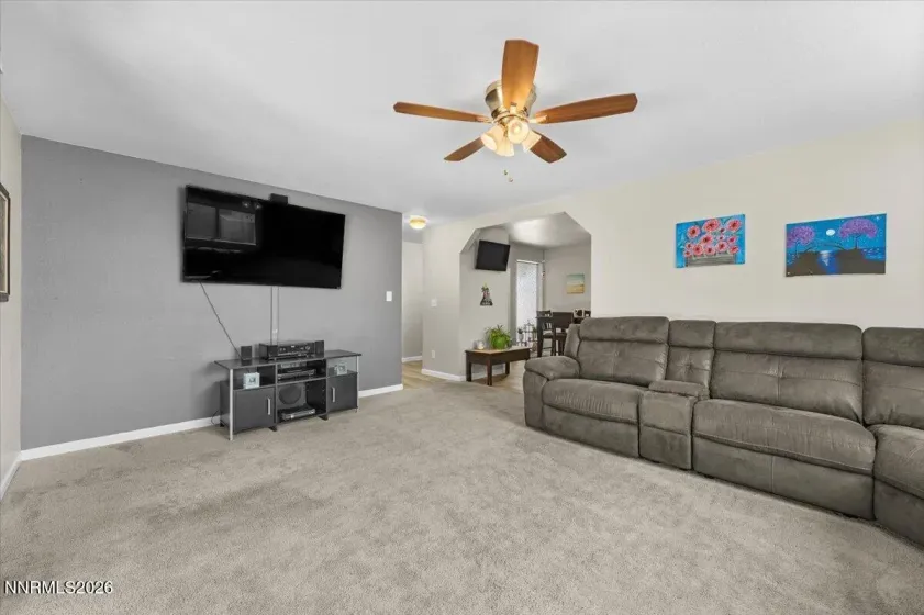 2007 Mesa Vista, Sparks, Nevada 89434, 3 Bedrooms Bedrooms, ,2 BathroomsBathrooms,Residential,Residential,Mesa Vista,260002452