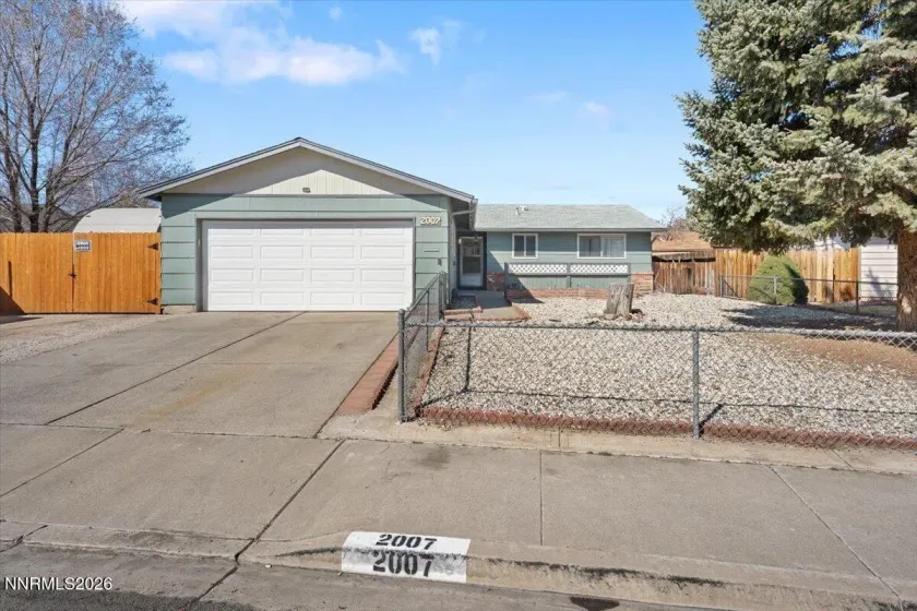 2007 Mesa Vista, Sparks, Nevada 89434, 3 Bedrooms Bedrooms, ,2 BathroomsBathrooms,Residential,Residential,Mesa Vista,260002452