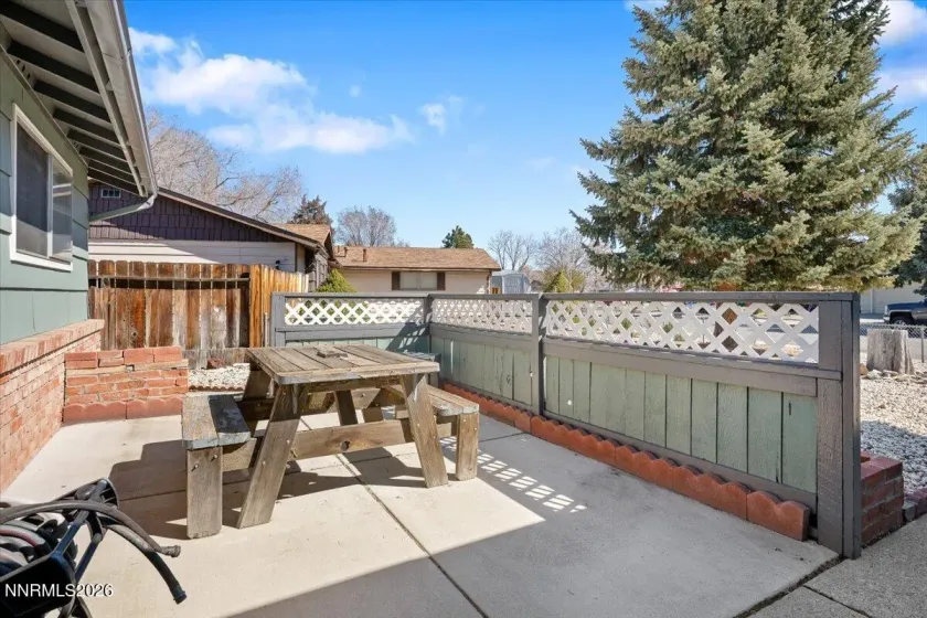 2007 Mesa Vista, Sparks, Nevada 89434, 3 Bedrooms Bedrooms, ,2 BathroomsBathrooms,Residential,Residential,Mesa Vista,260002452