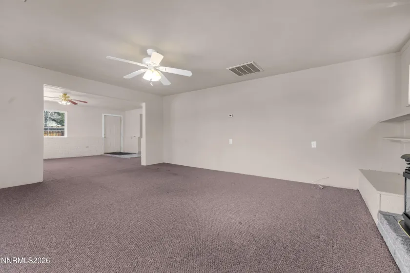 15470 Kivett, Reno, Nevada 89521, 3 Bedrooms Bedrooms, ,2 BathroomsBathrooms,Residential,Residential,Kivett,260002453