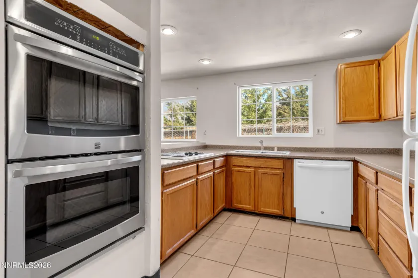 15470 Kivett, Reno, Nevada 89521, 3 Bedrooms Bedrooms, ,2 BathroomsBathrooms,Residential,Residential,Kivett,260002453