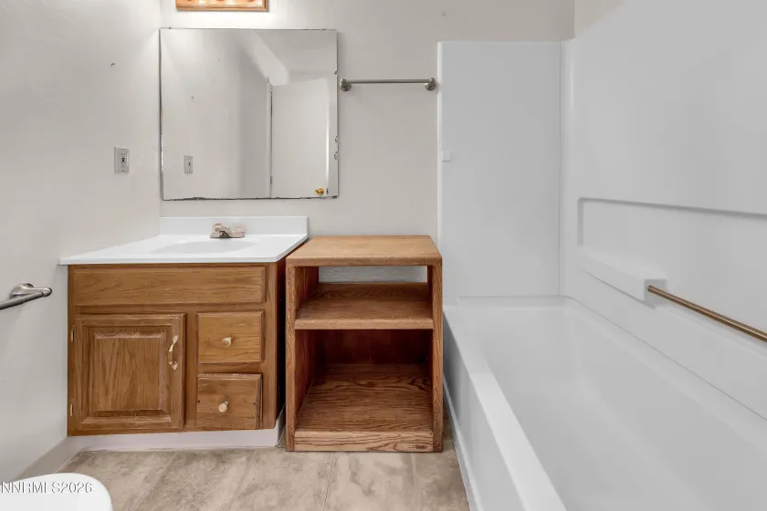 15470 Kivett, Reno, Nevada 89521, 3 Bedrooms Bedrooms, ,2 BathroomsBathrooms,Residential,Residential,Kivett,260002453