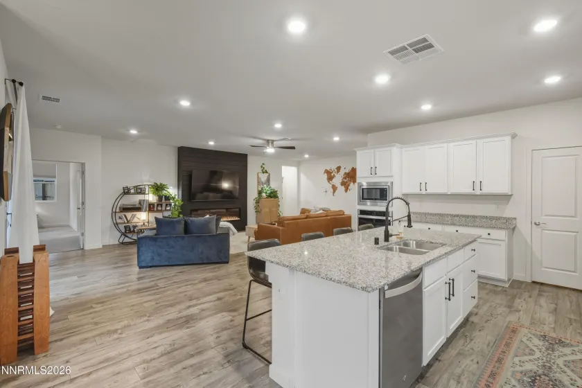 8412 Castletroy, Verdi, Nevada 89439, 4 Bedrooms Bedrooms, ,3 BathroomsBathrooms,Residential,Residential,Castletroy,260002455