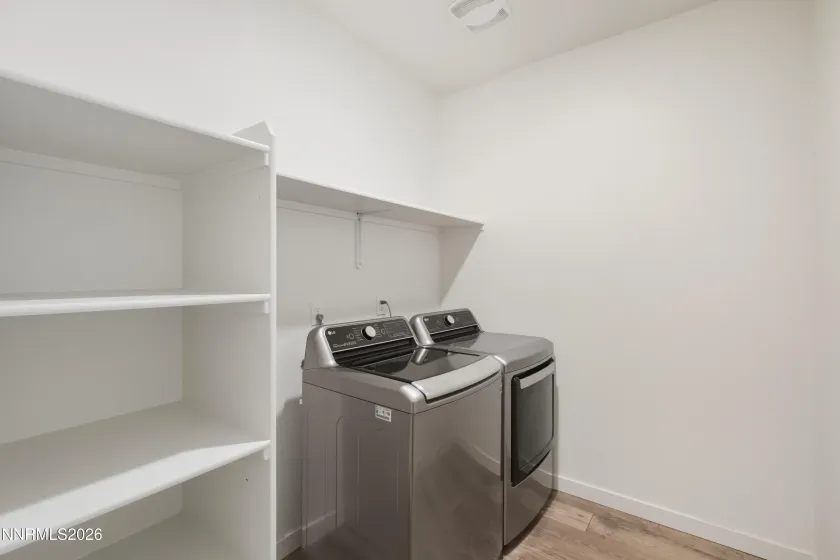 8412 Castletroy, Verdi, Nevada 89439, 4 Bedrooms Bedrooms, ,3 BathroomsBathrooms,Residential,Residential,Castletroy,260002455