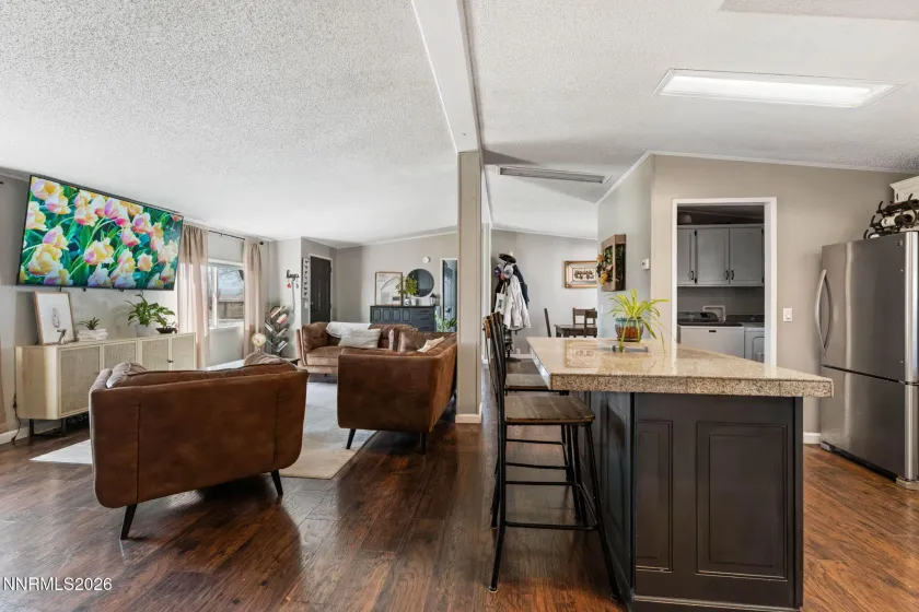 25 Bybee, Yerington, Nevada 89447, 4 Bedrooms Bedrooms, ,2 BathroomsBathrooms,Residential,Residential,Bybee,260002460