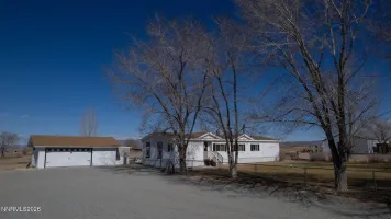 25 Bybee, Yerington, Nevada 89447, 4 Bedrooms Bedrooms, ,2 BathroomsBathrooms,Residential,Residential,Bybee,260002460