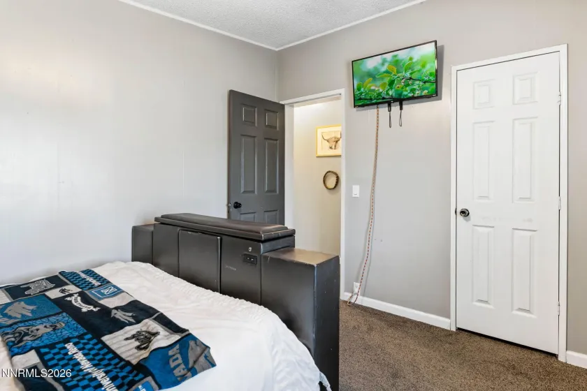 25 Bybee, Yerington, Nevada 89447, 4 Bedrooms Bedrooms, ,2 BathroomsBathrooms,Residential,Residential,Bybee,260002460