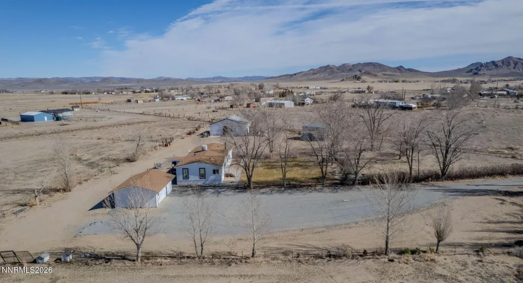 25 Bybee, Yerington, Nevada 89447, 4 Bedrooms Bedrooms, ,2 BathroomsBathrooms,Residential,Residential,Bybee,260002460