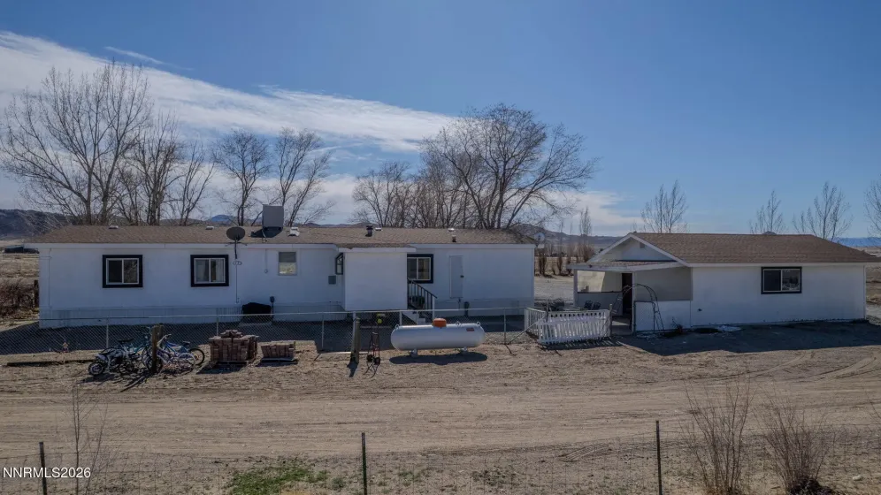 25 Bybee, Yerington, Nevada 89447, 4 Bedrooms Bedrooms, ,2 BathroomsBathrooms,Residential,Residential,Bybee,260002460