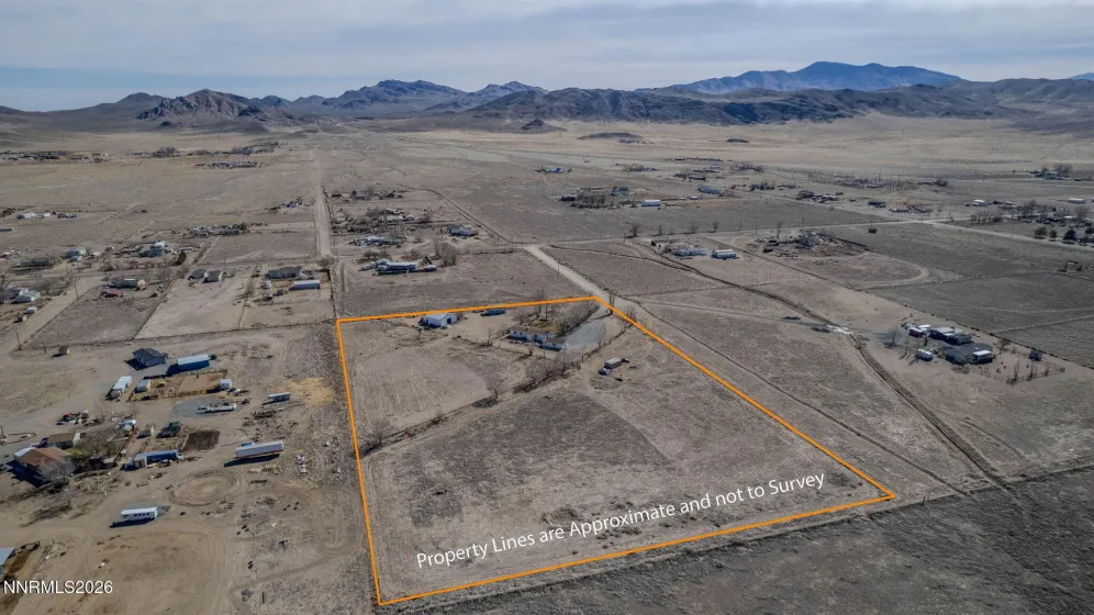 25 Bybee, Yerington, Nevada 89447, 4 Bedrooms Bedrooms, ,2 BathroomsBathrooms,Residential,Residential,Bybee,260002460